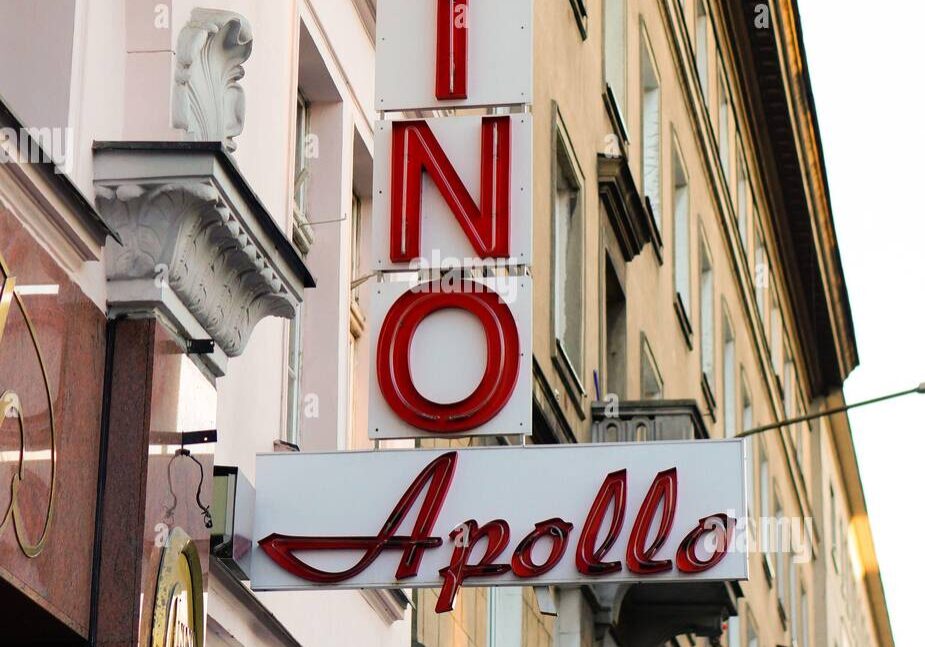 poznan-poland-apr-08-2016-a-kino-apollo-cinema-sign-on-a-building-in-the-city-center-2GYTN1N